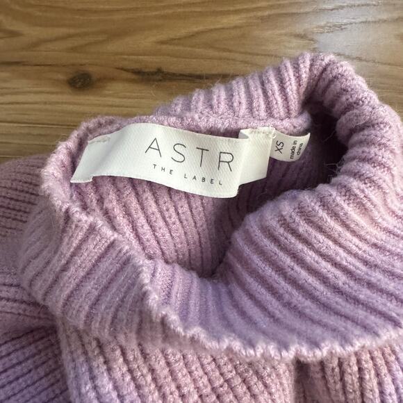 ASTR The Label Puff Shoulder Sweater in Lavender Purple - Picture 5 of 6